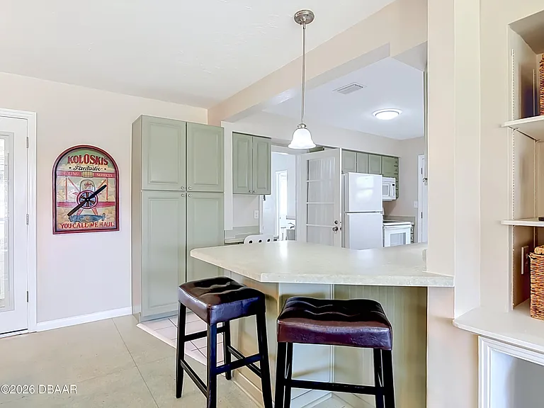 1621 N Oleander Ave — Photo 13