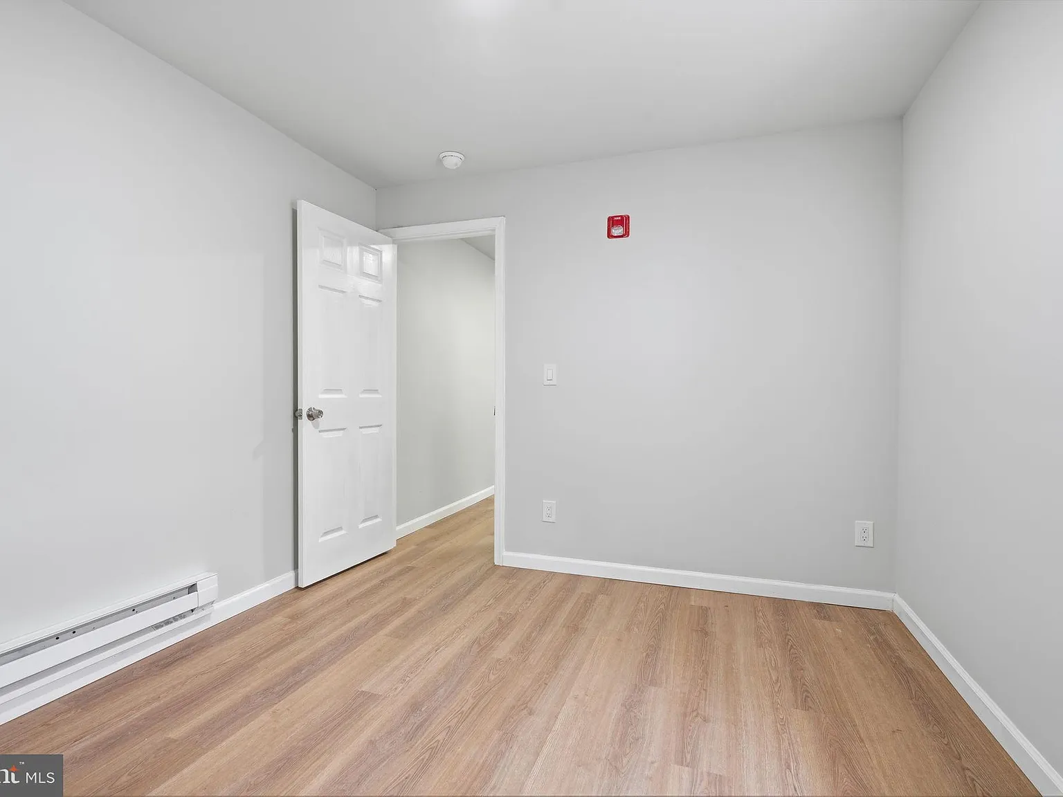 2 bed, 1910 sqft, $1,250 — Photo 4
