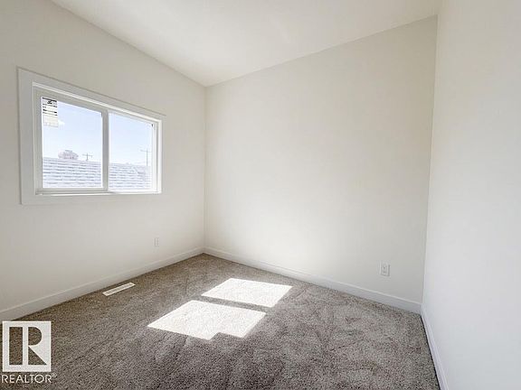 4th image of 11642 94th St NW