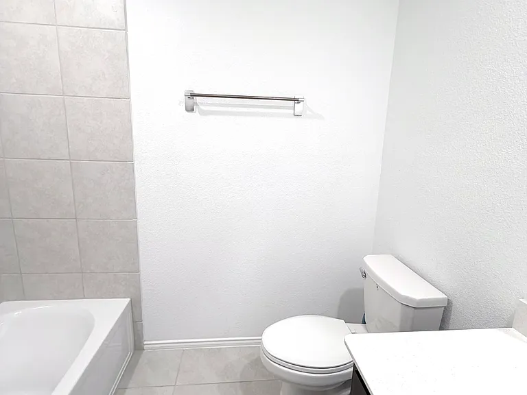 14045 Ilderton St — Photo 20