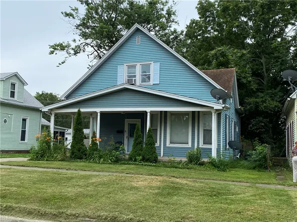 1105 Edgar Ave, Mattoon, IL 61938