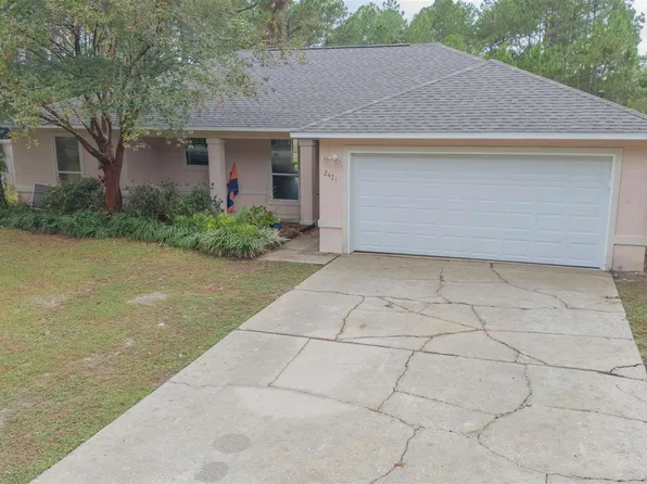 2421 Hemlock Dr, Navarre, FL 32566