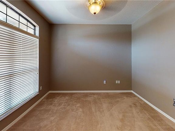 5th image of 1 Chase Ct