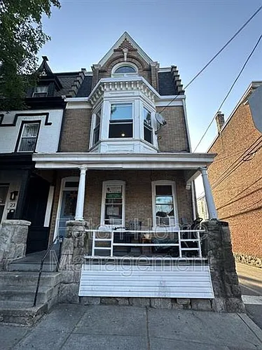 25 S Ann St Photo 1