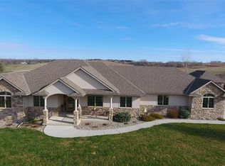 4800 N Deer Run Dr, Norfolk, NE 68701
