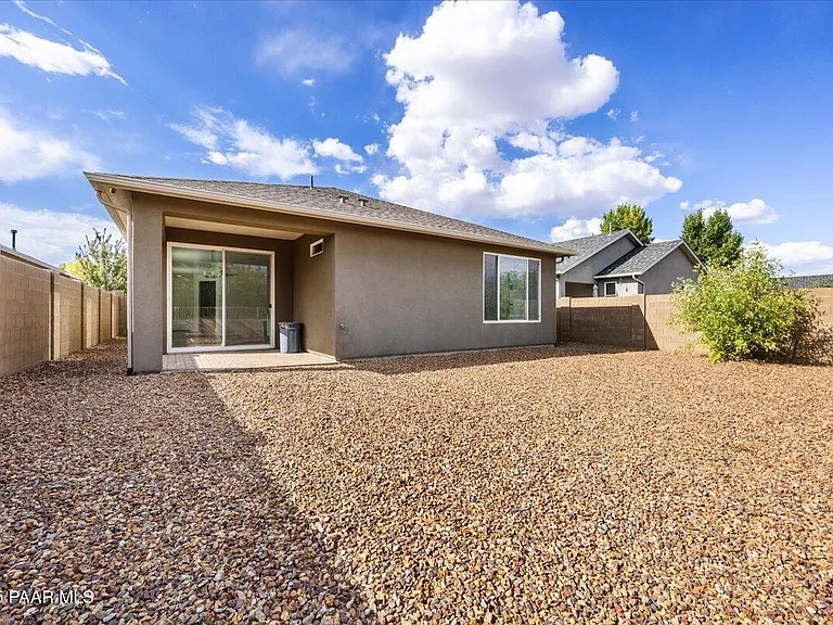 1643 Stratford Pl — Photo 31
