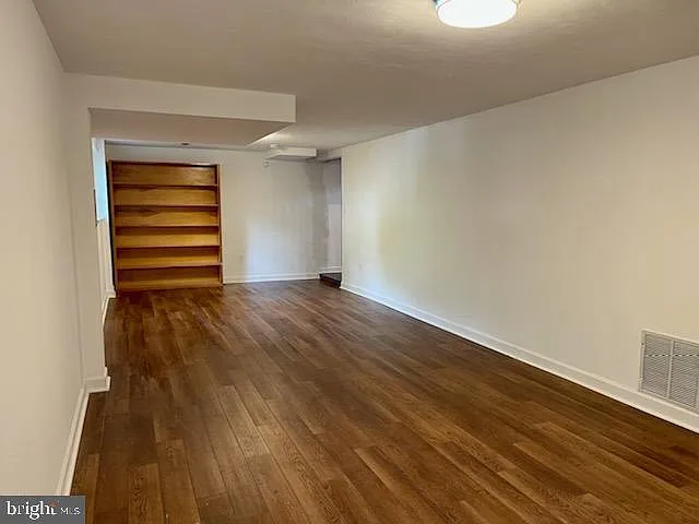 2305 N Vermont St — Photo 26