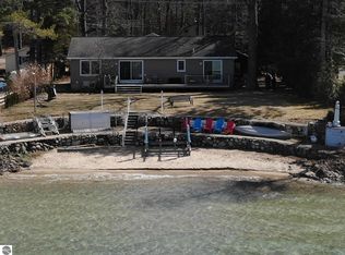 6022 Crystal Beach Rd NW, Rapid City, MI 49676