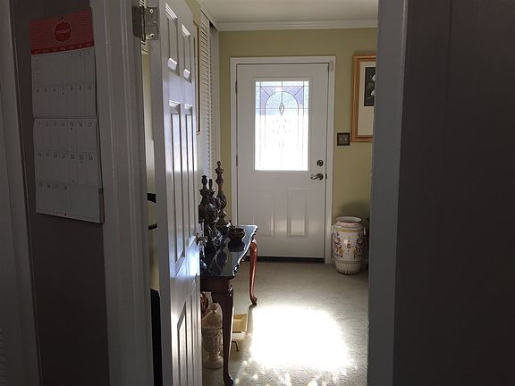 3rd image of 759 Rockdale St