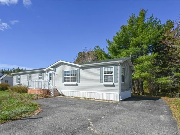 721 Du Portage Rd, Shippagan, NB E8T 2X5
