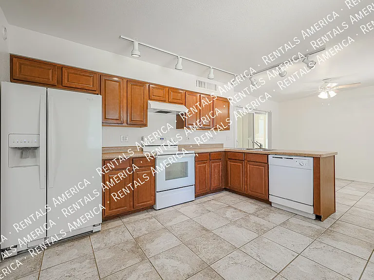 335 E Papago Dr — Photo 1