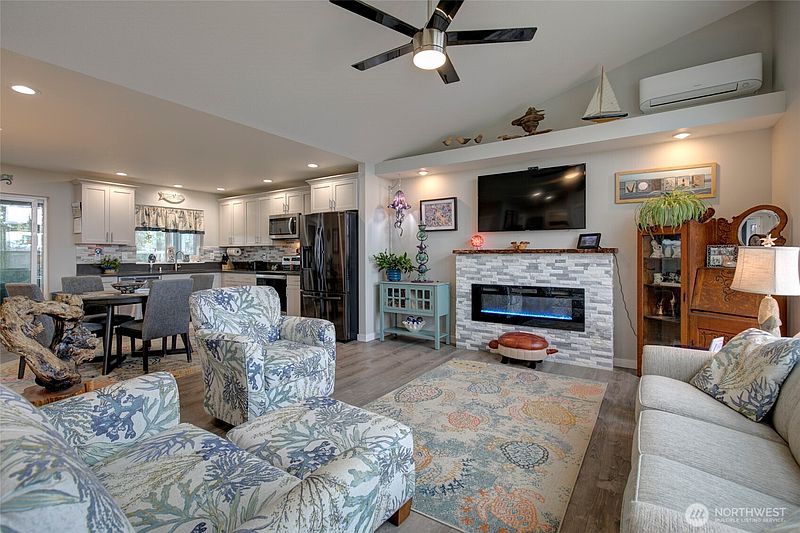 4th image of 1436 Sand Pebble Avenue SW