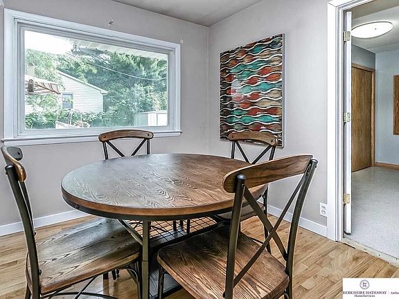 5th image of 7268 Hascall St