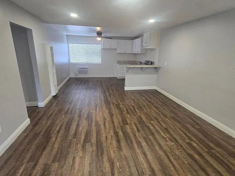 17441 Koledo Ln in Huntington Beach — Photo 10