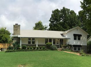402 E Commercial St, Broken Arrow, OK 74012