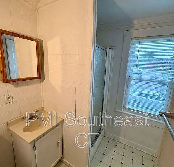 79 Garfield Ave #1F — Photo 11