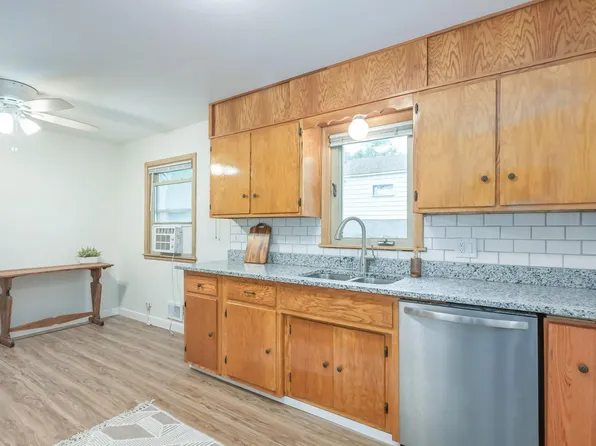 1155 4th St E, Saint Paul, MN 55106