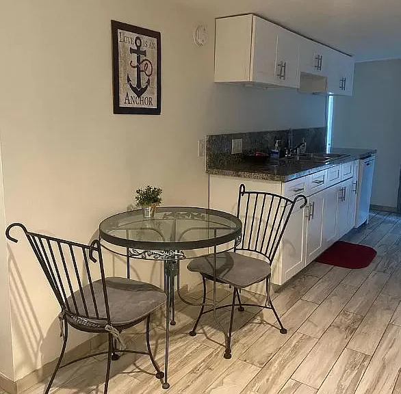 2387 Mount Olympus Dr #1/2 — Photo 5