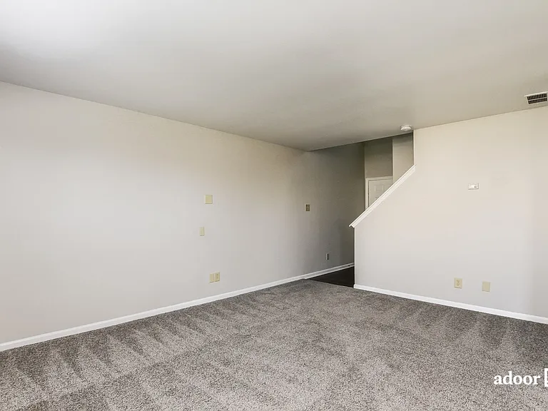 125 Valencia Ln — Photo 5
