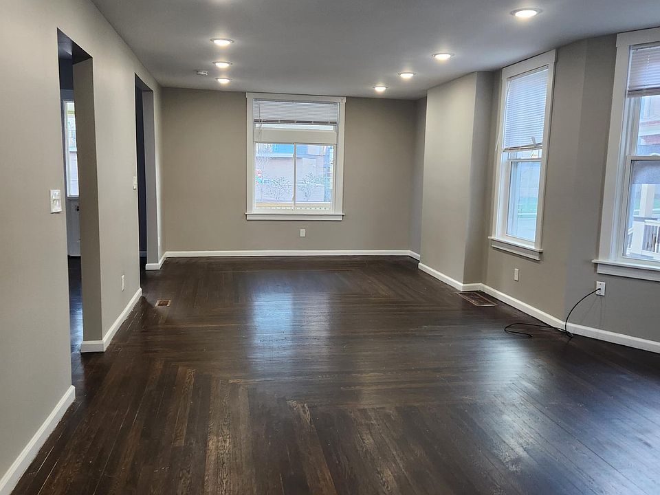 1st image of 328 Erkenbrecher Ave
