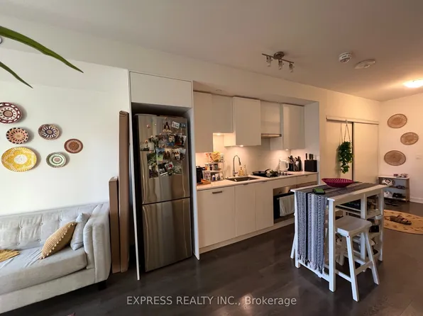 99 Broadway Ave #1601, Toronto, ON M4P 0E3