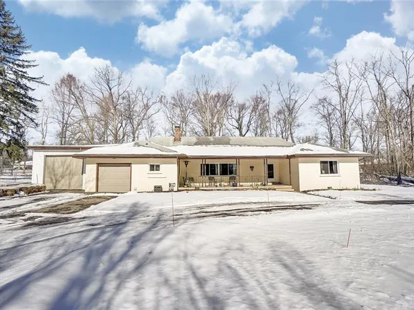 3568 Winston Churchill Dr, Dayton, OH 45432