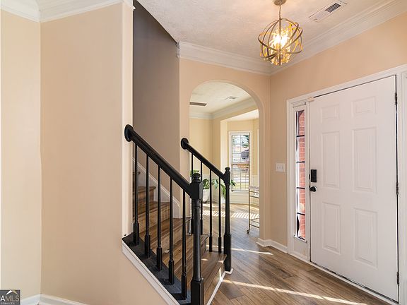 5th image of 701 Terrace Trl
