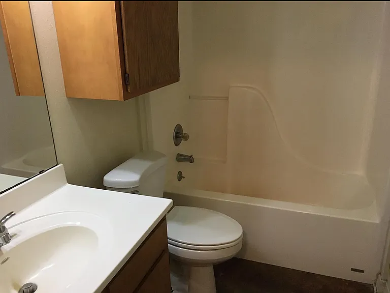 620 N Farmerville St #8 — Photo 5