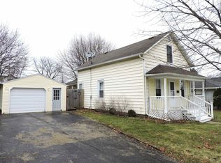 820 1st St, Menasha, WI 54952