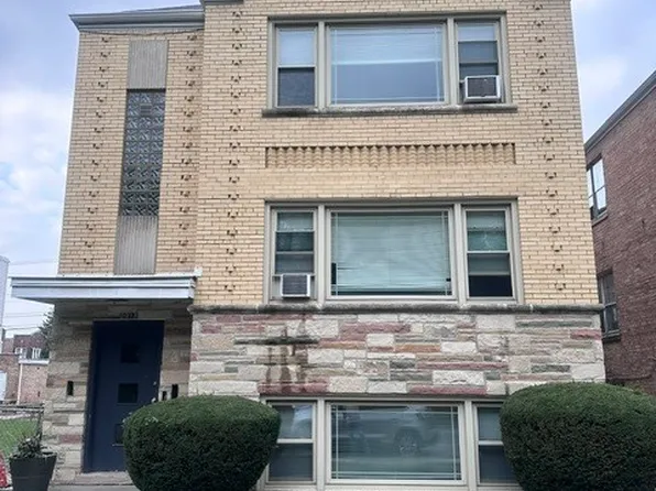 2918 W Marquette Rd, Chicago, IL 60629