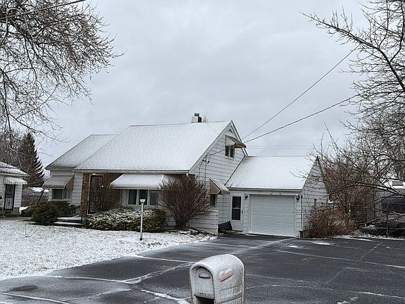 2nd image of 1022 Lorene Ave