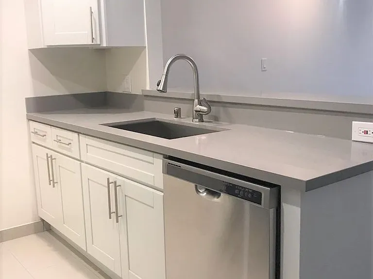 Rodeo Apartments — Photo 20
