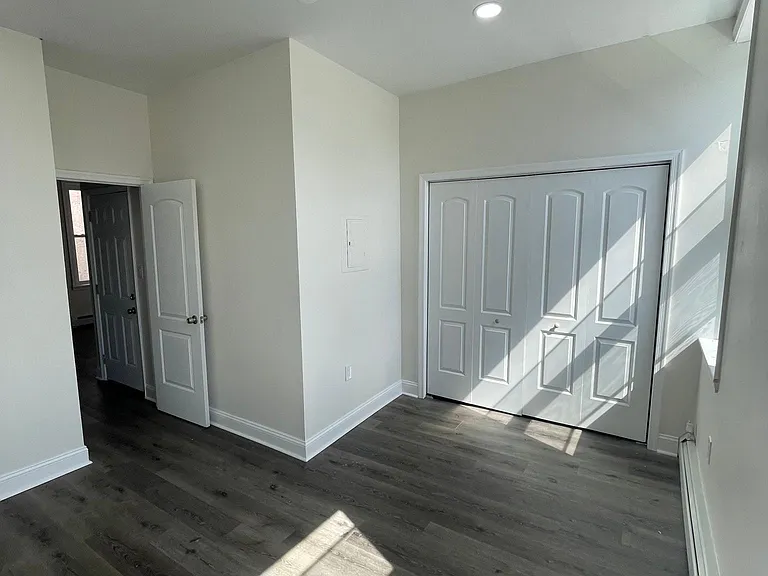 704 S 5th St #2 — Photo 11