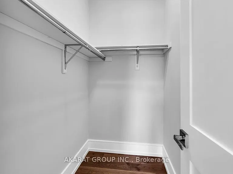 1274 Kings College Dr — Photo 37