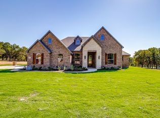 4013 Conejo Ct, Poolville, TX 76487