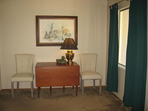 5th image of 1062 Huntingdon Dr