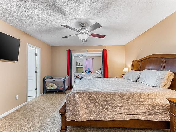 3rd image of 1111 Prairie Wind Blvd