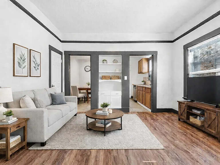252 Oakland Ave — Photo 16
