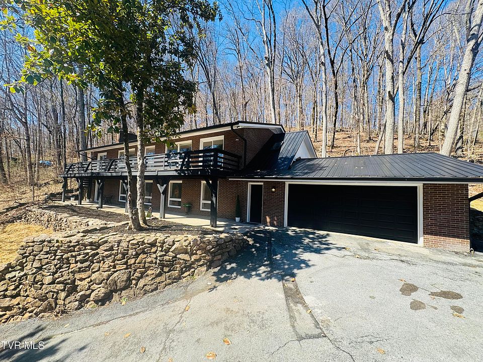 1st image of 2 Rovan Cir