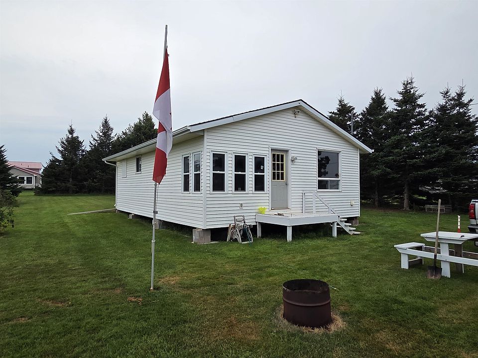 1st image of 11 Cabot Ln