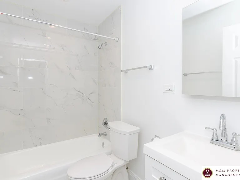 315 N Maple — Photo 14