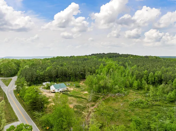 3255 Clouse Hill Rd, Tracy City, TN 37387