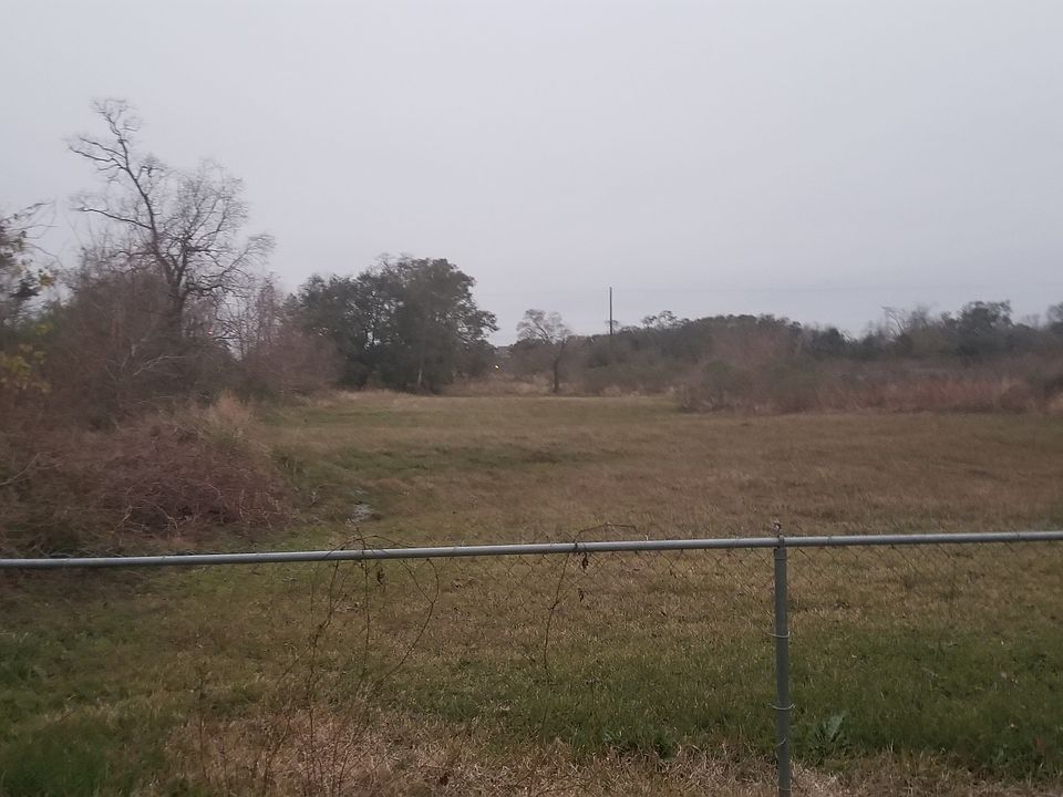 1st image of 1405 Brookwood Ct