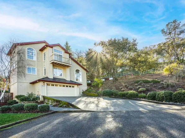 143 Renz Lane, Geyserville, CA 95441