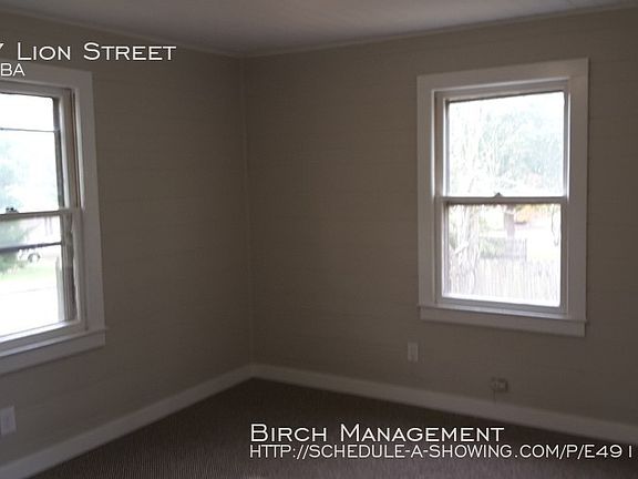 3rd image of 1307 Lion St