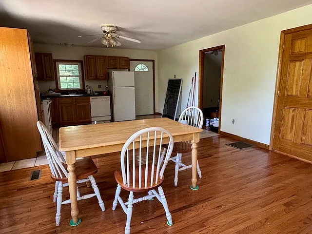 118 Hubbard Rd — Photo 12