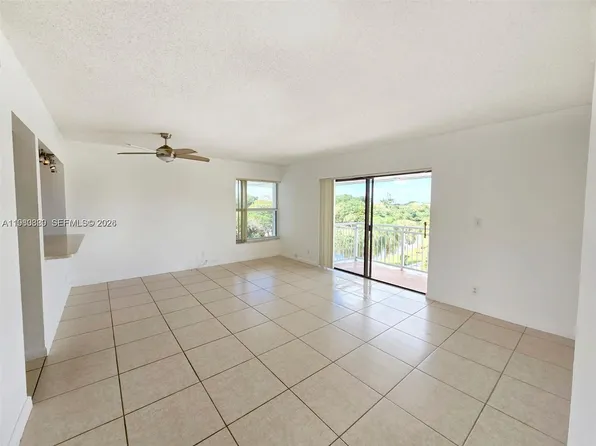 505 S Pine Island Rd APT 401B, Fort Lauderdale, FL 33324
