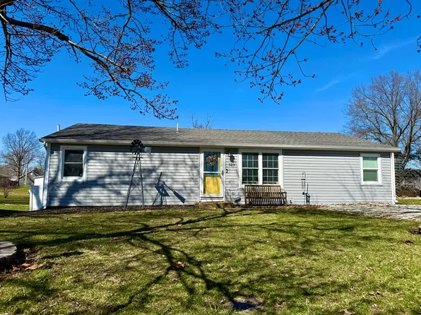 523 E Sanders St, La Plata, MO 63549