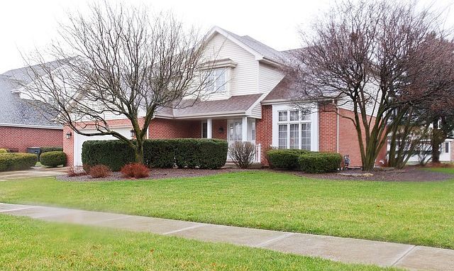 1st image of 782 Dartmouth Ln