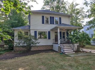 4 Glannon Rd, Livingston, NJ 07039